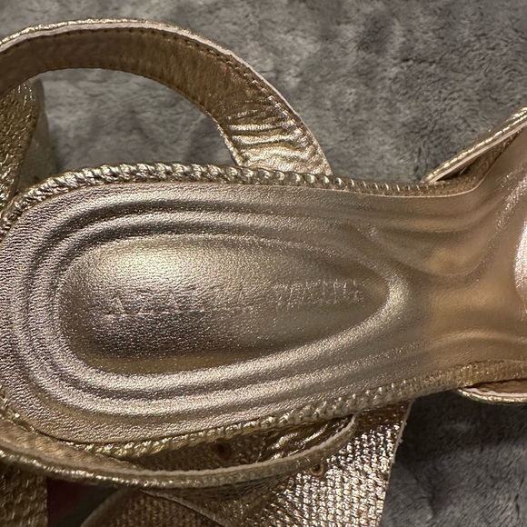 NEW Azalea Wang Crawley Platform Sandal - Picture 11 of 15